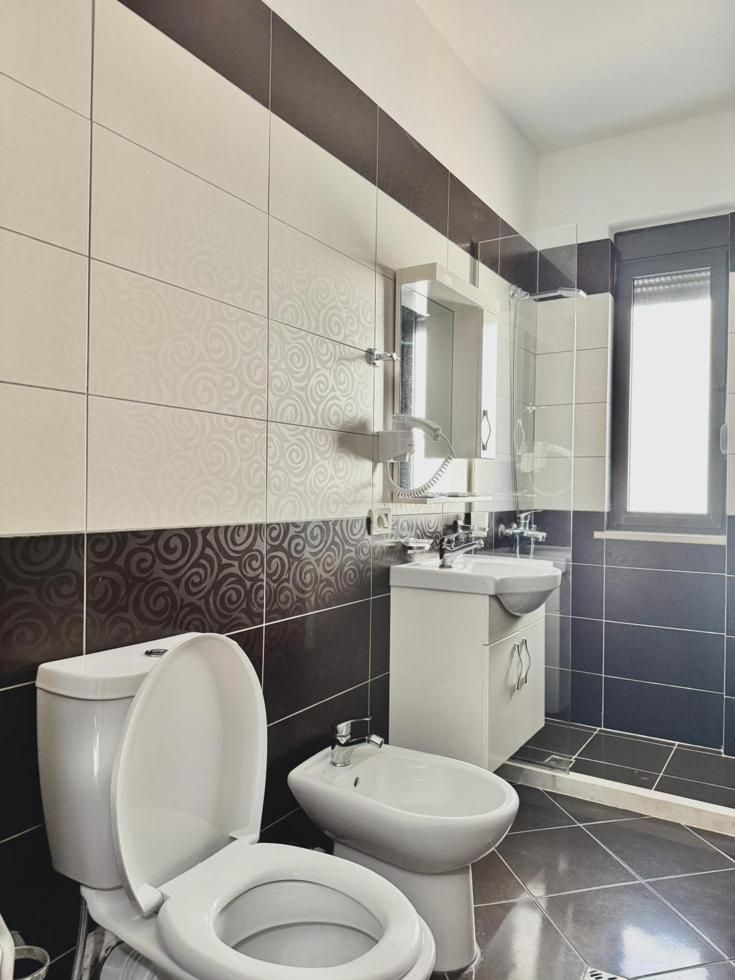 Fishland Seaside Hotel Plazhi San Pietro